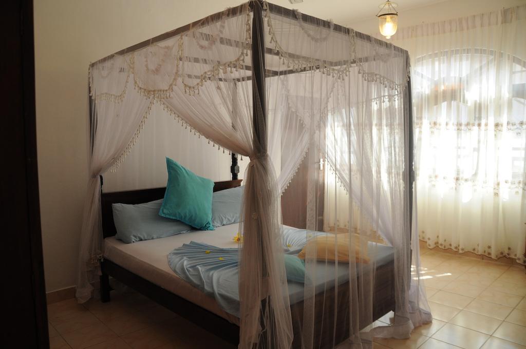 Thenu Rest Guest House Galle Phòng bức ảnh