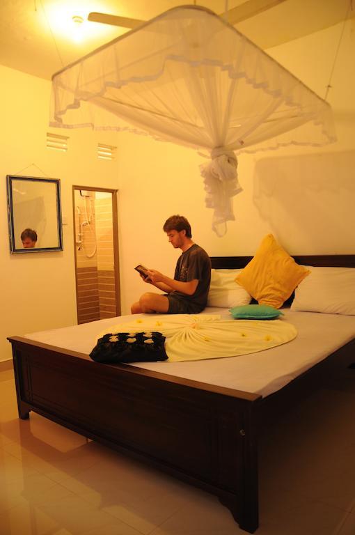 Thenu Rest Guest House Galle Ngoại thất bức ảnh